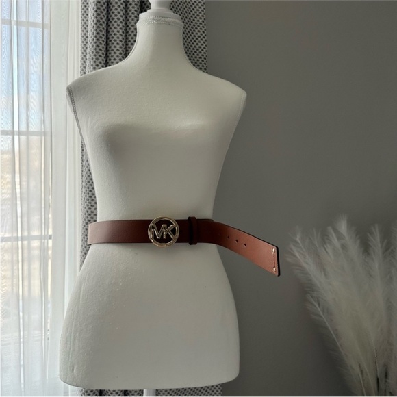 Michael Kors NEW Genuine Leather Belt - Picture 2 of 6